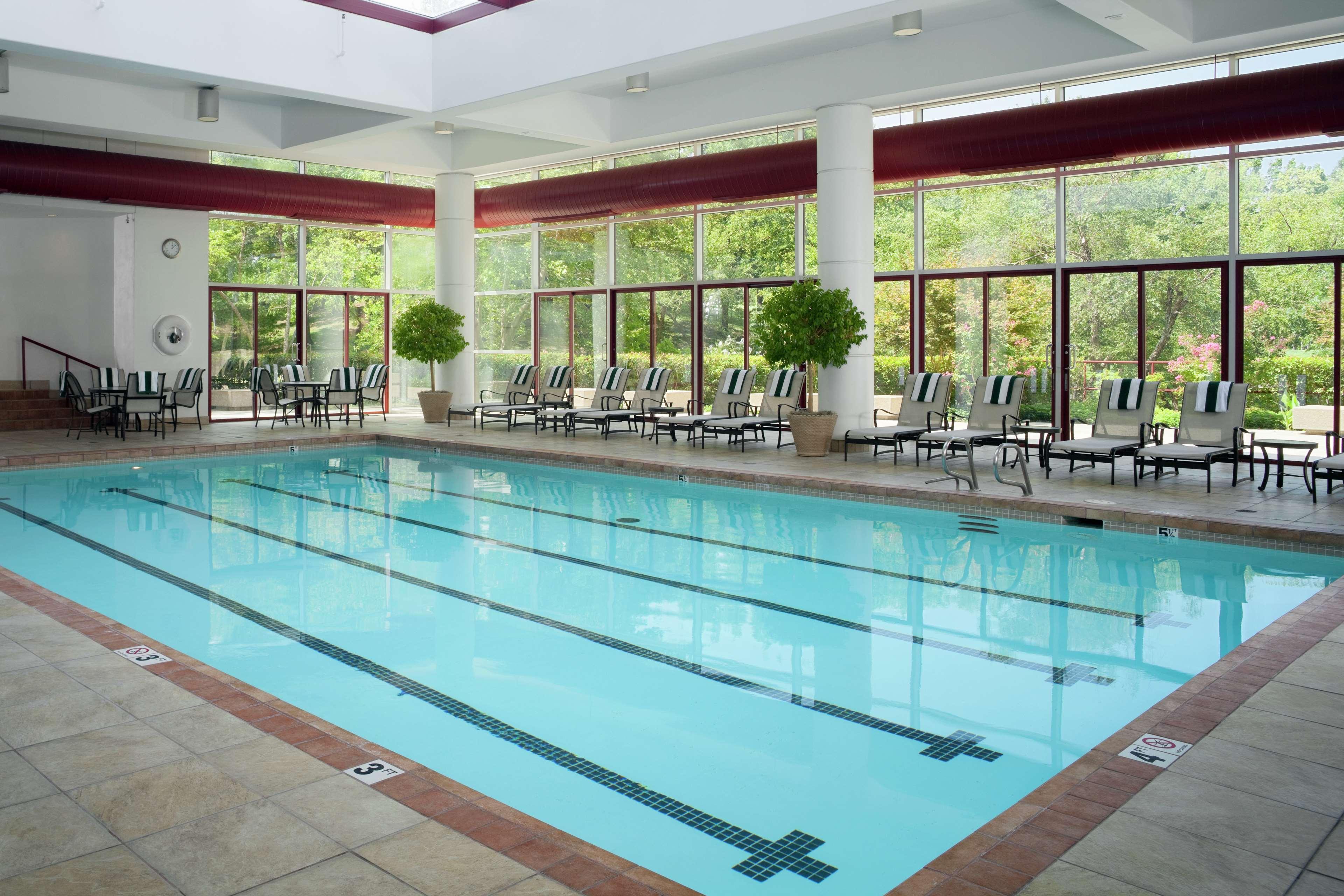 Doubletree By Hilton Tulsa At Warren Place Facilidades foto