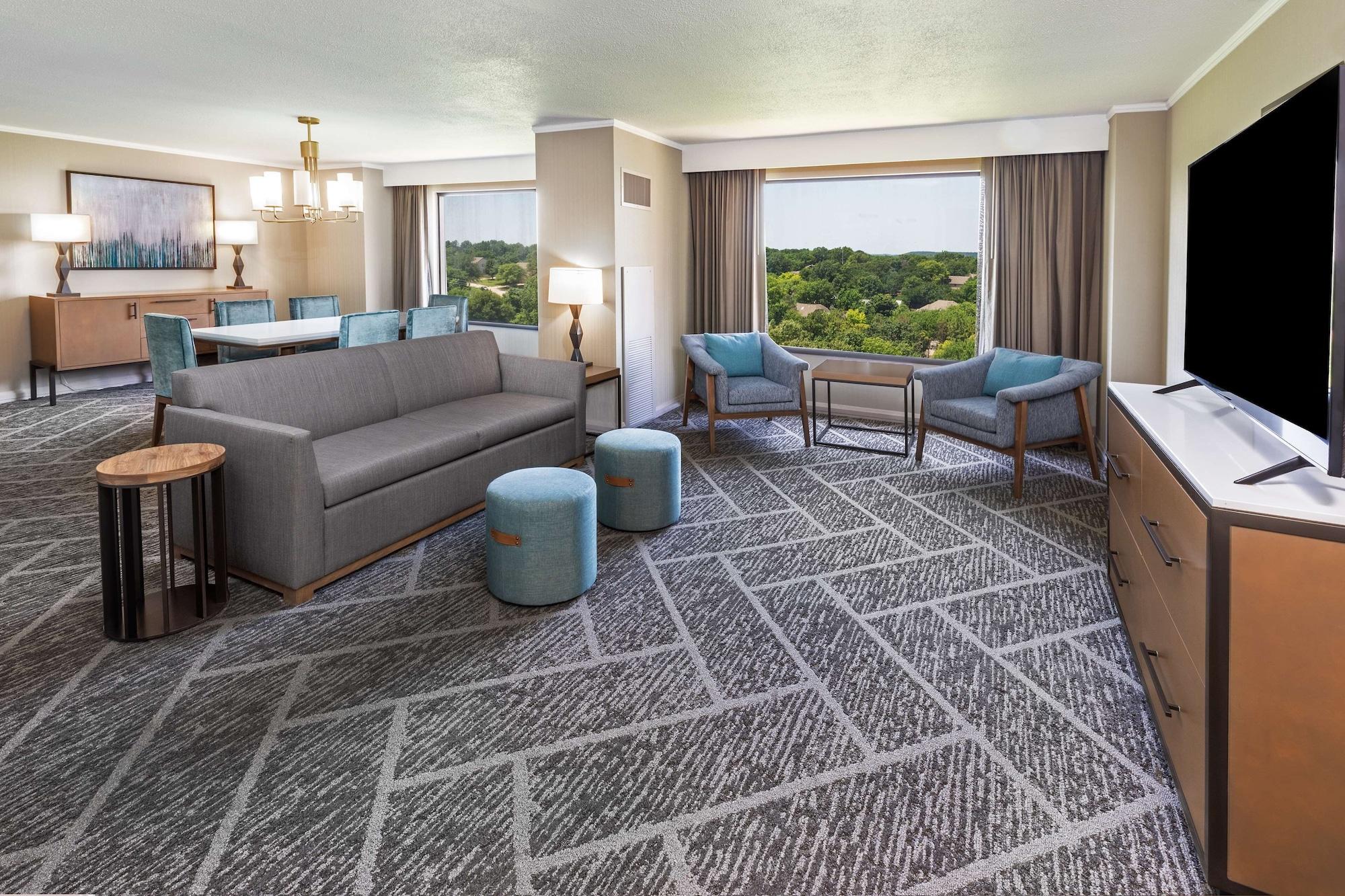 Doubletree By Hilton Tulsa At Warren Place Exterior foto