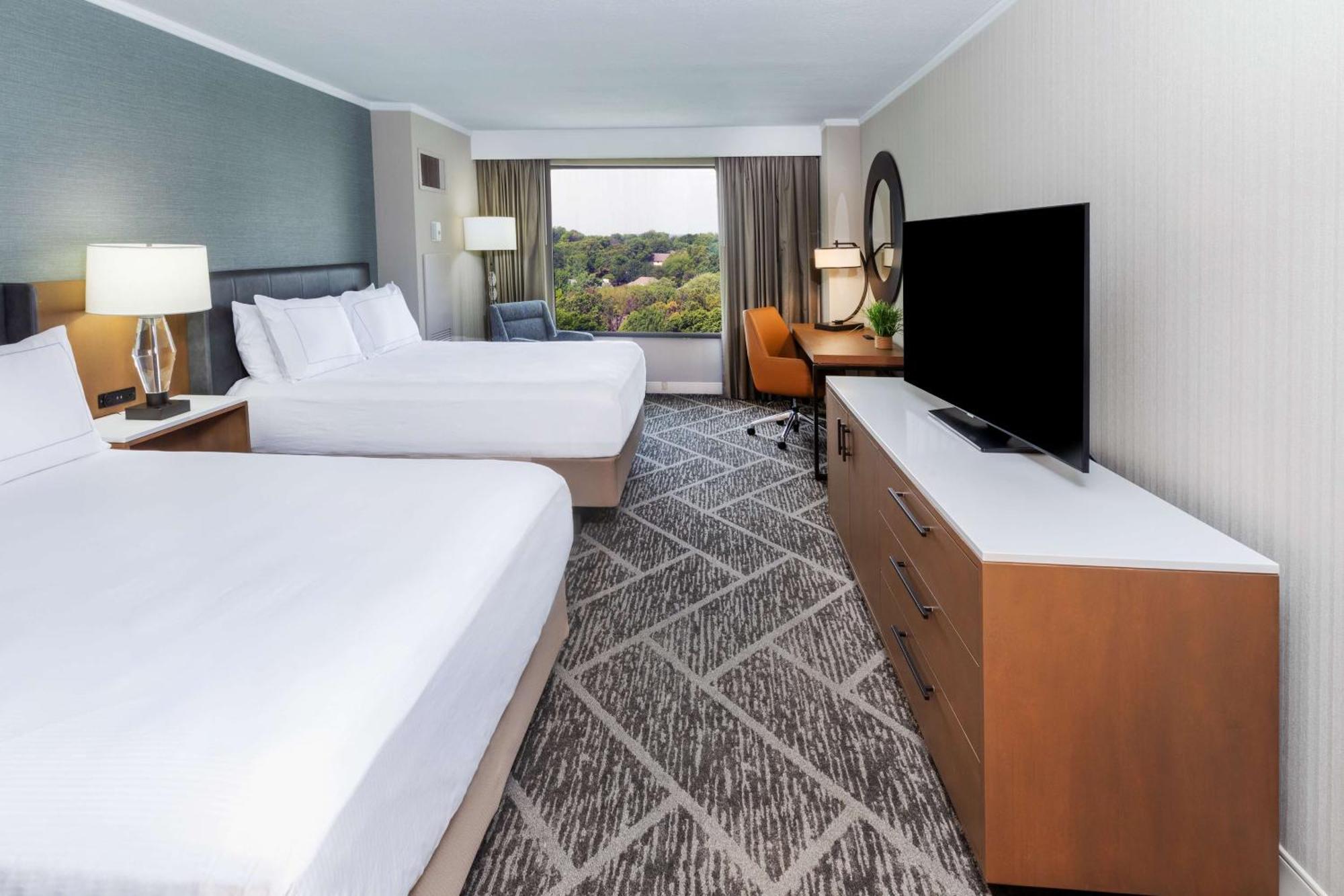 Doubletree By Hilton Tulsa At Warren Place Exterior foto